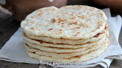 Сырные лепешки на молоке на сковороде