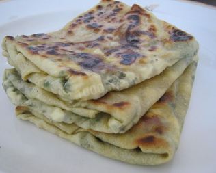 Турецкие лепешки с брынзой