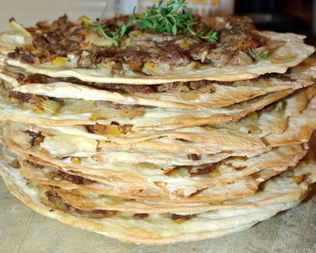 Турецкие лепешки с мясом