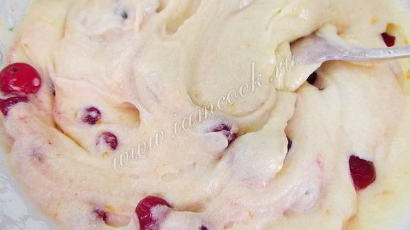 апельсиновые маффины с ягодами