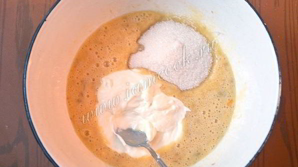 банановые маффины с шоколадными каплями