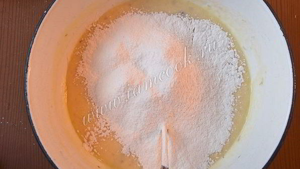 банановые маффины с шоколадными каплями