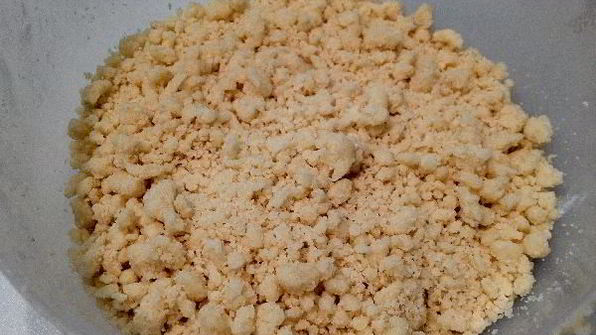 грушевые крамбл-маффины