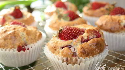 Клубнично-кокосовые маффины