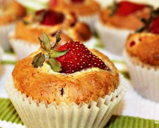 Клубничные маффины