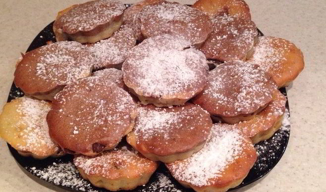 Маффины на кефире с бананом и шоколадом