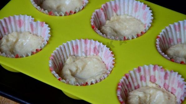маффины на кефире с джемом в формочках