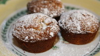 Маффины с ананасами и грецкими орехами