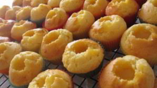 маффины с лимонным кремом и меренгой