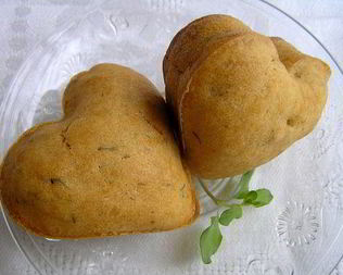 Маффины с паприкой и чесноком