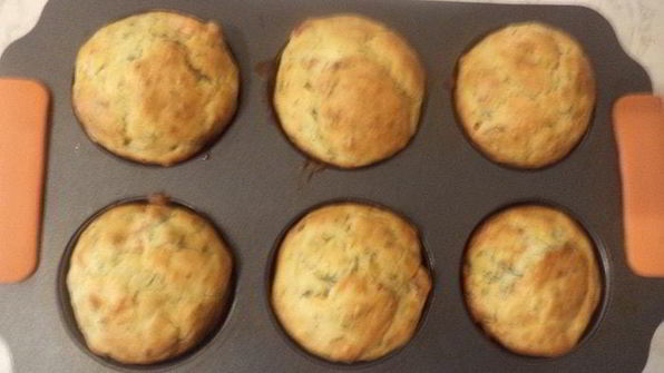 маффины со слабосоленой семгой