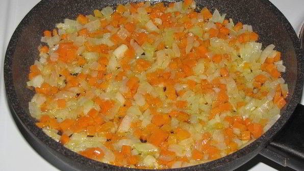 мясные маффины с овощами