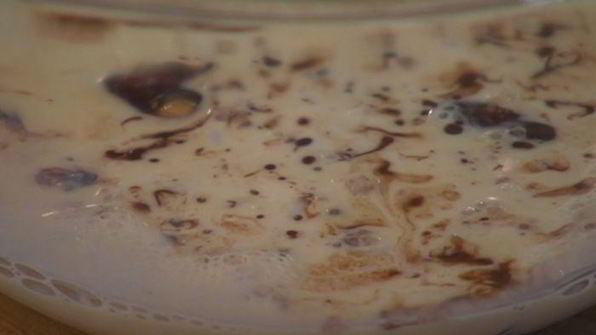 шоколадные маффины с черешней