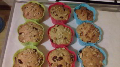 Творожные маффины с изюмом и грецким орехом