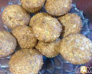 Яблочные маффины с орехами