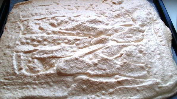 меренговый рулет