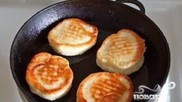 дрожжевые оладьи без яиц