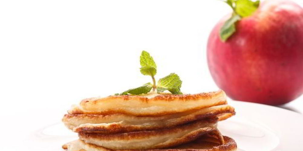 Рецепт дрожжевые оладьи с яблоками