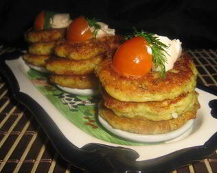 Картофельно-яблочные оладьи закусочные