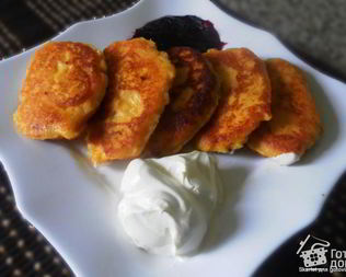 Морковно-творожные оладушки