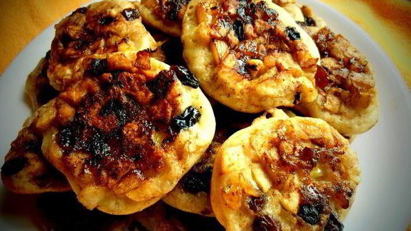 оладушки с карамельно-фруктовым припеком