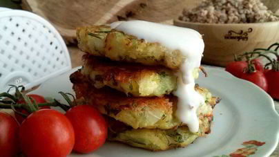 Оладьи из кабачков с сыром и чесноком