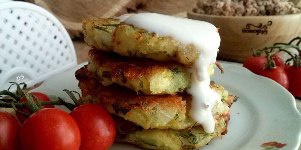 Рецепт оладьи из кабачков с сыром и чесноком