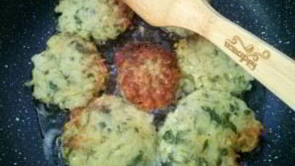 оладьи из кабачков с сыром и чесноком