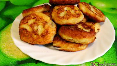 Оладьи из картофельного пюре с творогом