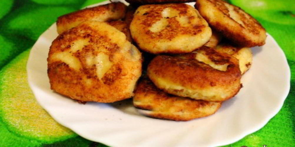 Рецепт оладьи из картофельного пюре с творогом