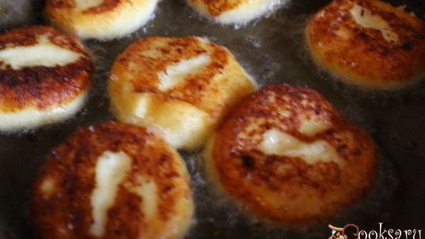 оладьи из картофельного пюре с творогом