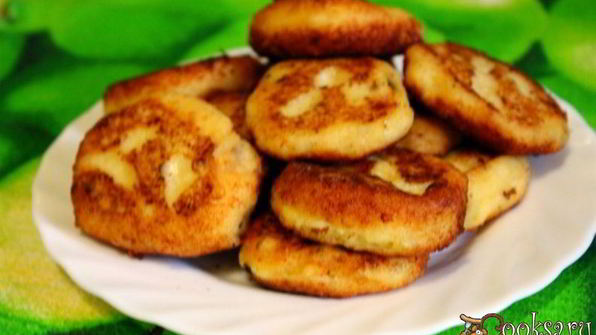 оладьи из картофельного пюре с творогом