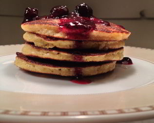 Оладьи из миндальной муки с медом