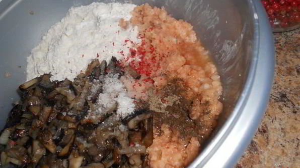 оладьи картофельные с грибами