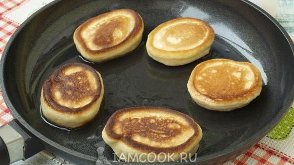 оладьи на кефире и сметане