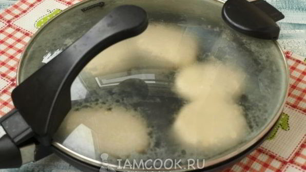 оладьи на кефире и сметане