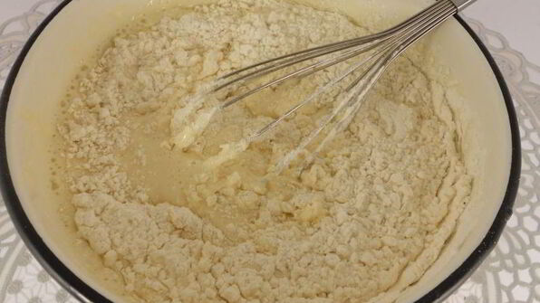 оладьи на кефире с черникой