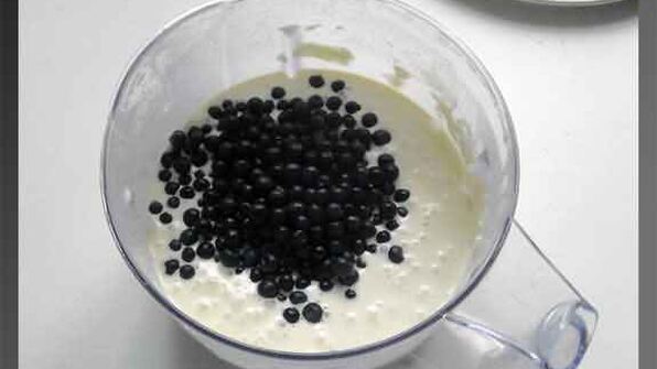 оладьи с черникой