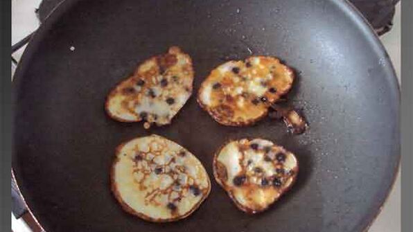 оладьи с черникой