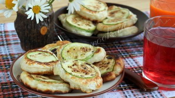 оладьи с кабачками кружками