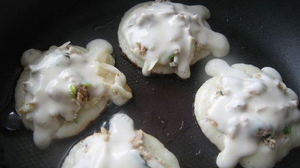 оладьи с рыбой