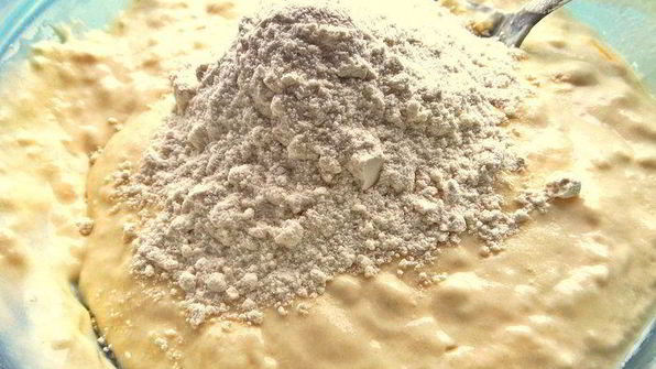 оладьи с шоколадно-ягодной добавкой