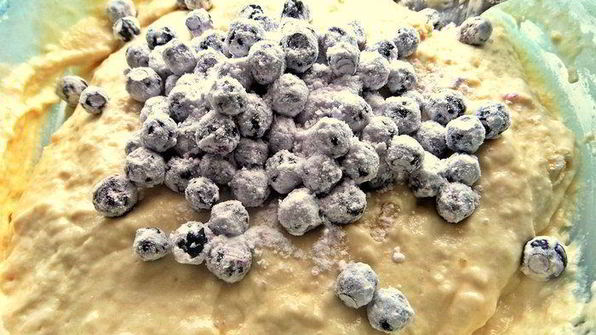 оладьи с шоколадно-ягодной добавкой