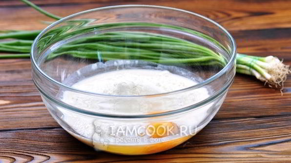 оладьи с зеленым луком на кефире