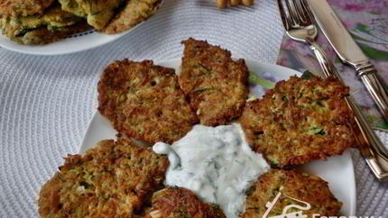 Овощные оладьи с грибами, капустой и кабачками