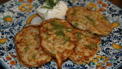 Овсяные оладьи с картофелем, сыром и беконом