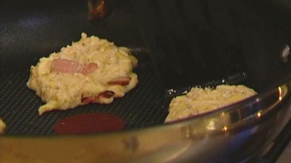 овсяные оладьи с картофелем, сыром и беконом