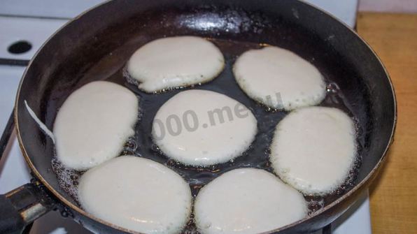 пышные оладьи на молоке без дрожжей