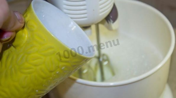 пышные оладьи на молоке без дрожжей