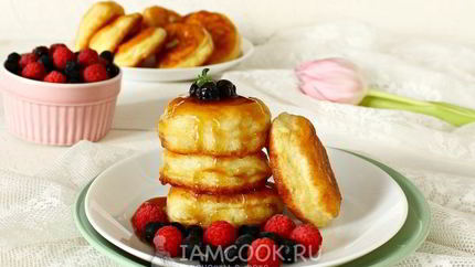 Пышные оладьи на простокваше на дрожжах